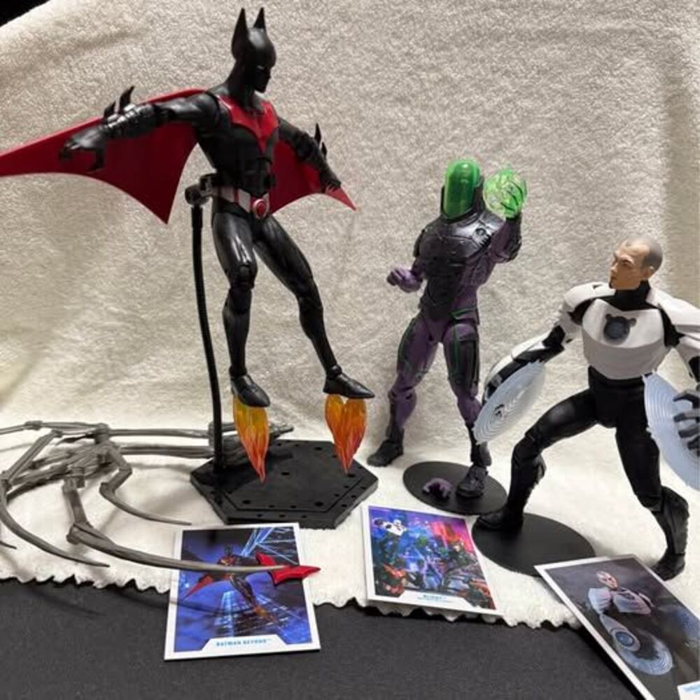 McFarlane DC Multiverse Batman Beyond Figure Set